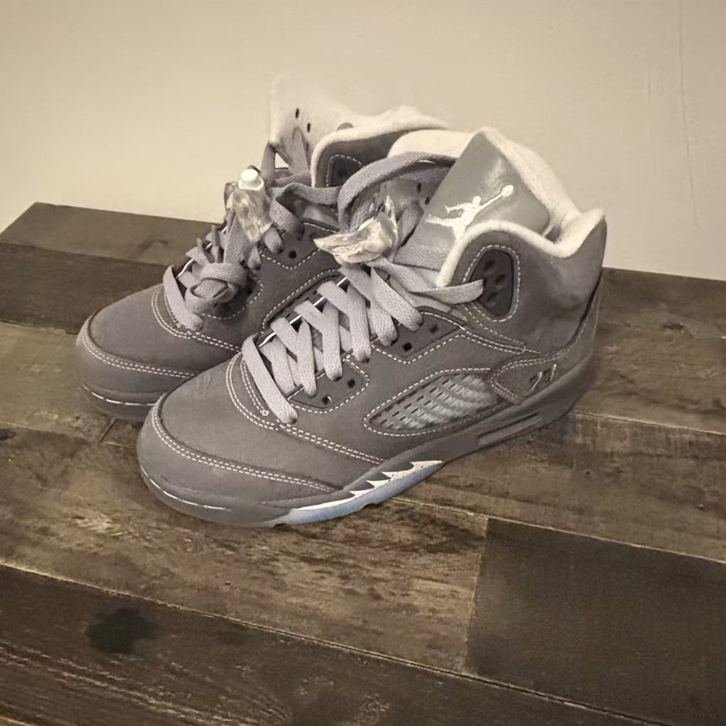 Air Jordan 5 Retro Wolf Grey (2026) (GS) - US 3.5Y - New - Other - detail 1