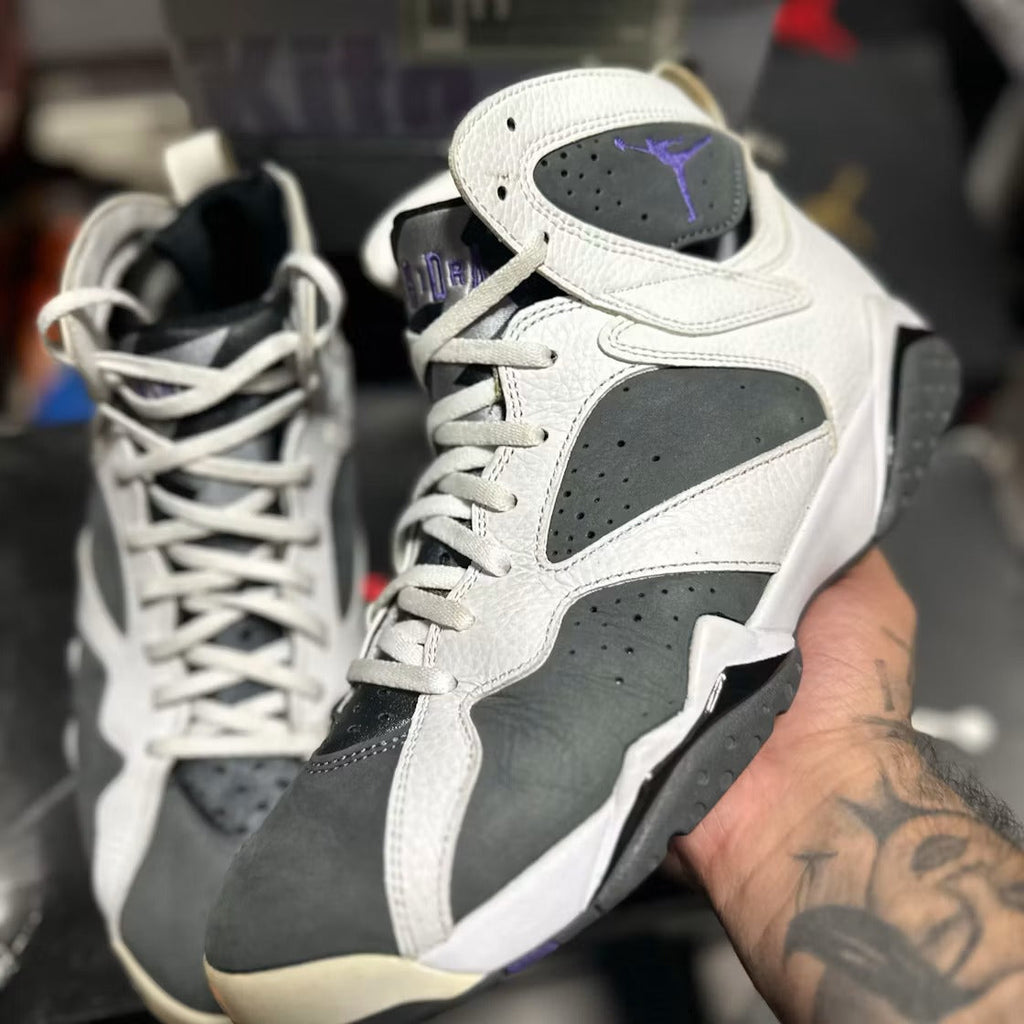 Used - Air Jordan 7 Retro Flint (2021) - US M 10 - detail 1