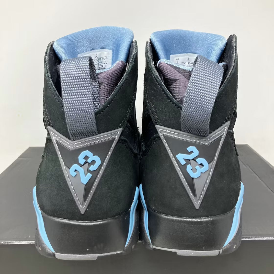 Used - Air Jordan 7 Retro Chambray (2023) - US M 9 - detail 4
