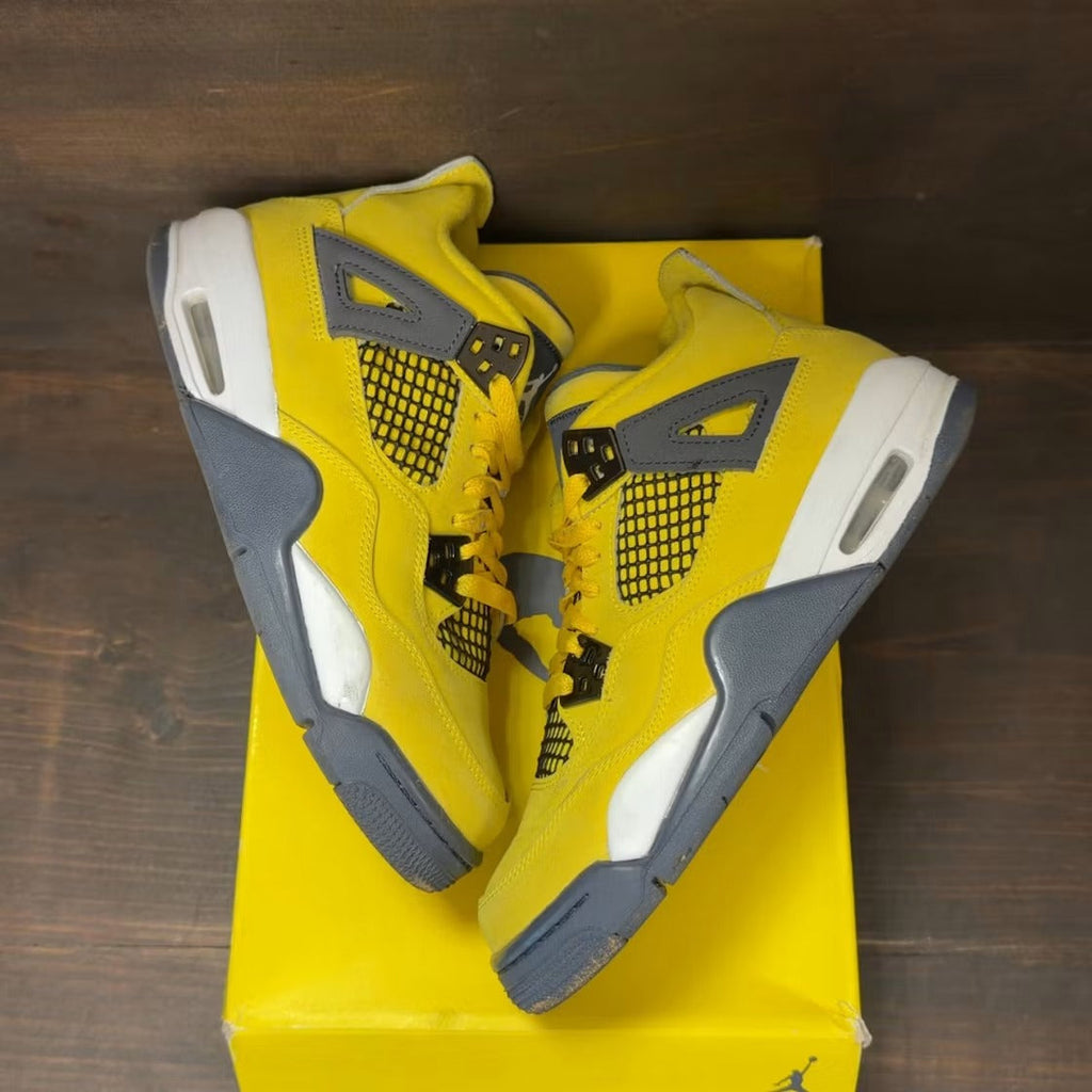 Used - Air Jordan 4 Retro Lightning (2021) (GS) - US 5Y - detail 1