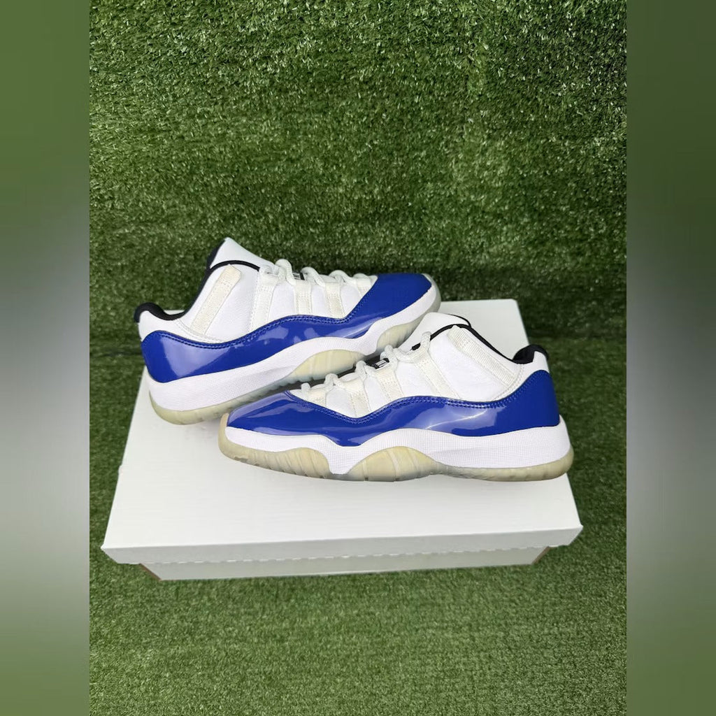 Used - Air Jordan 11 Retro Low White Concord (Women's) - US W 5.5 - detail 1