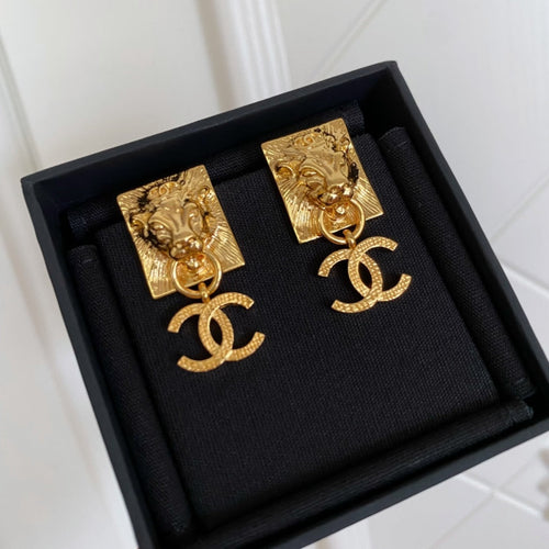 18K  Chanel Lion Sharp Earrings