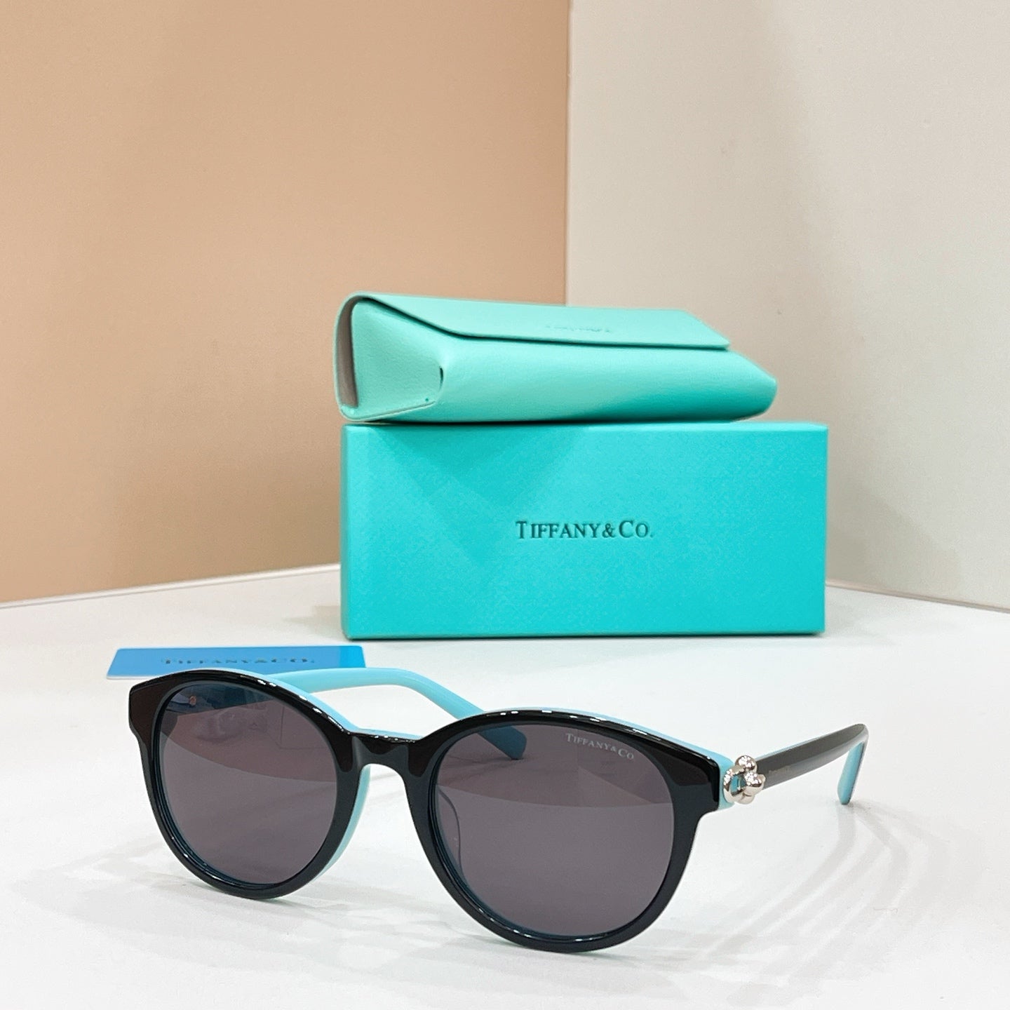 Tiffany & Co. OTF 4263D Sunglasses