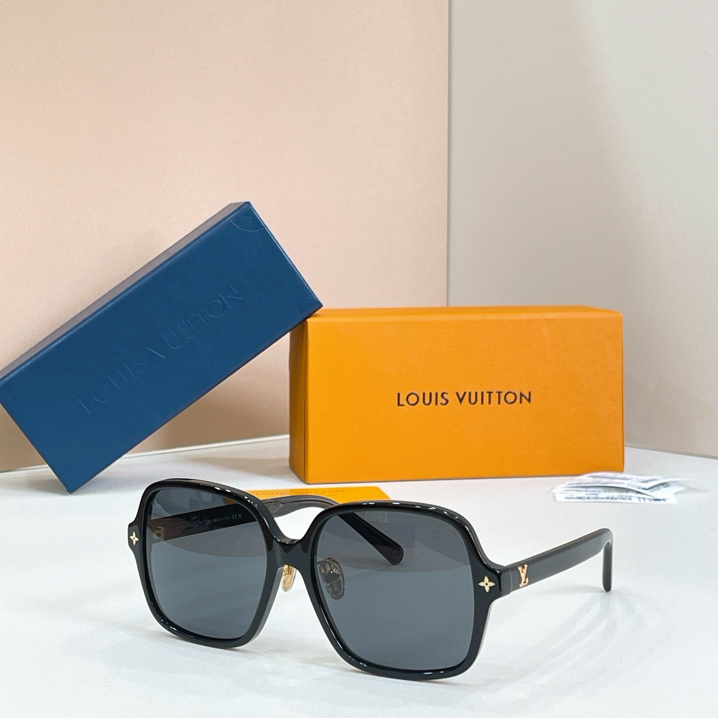 Louis Vuitton Z3044E Sunglasses