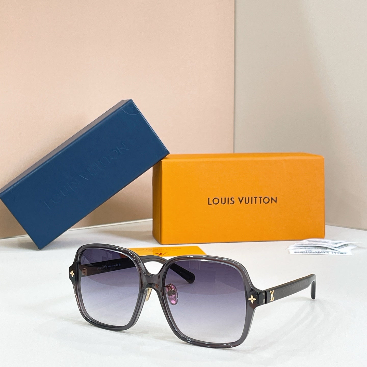 Louis Vuitton Z3044E Sunglasses