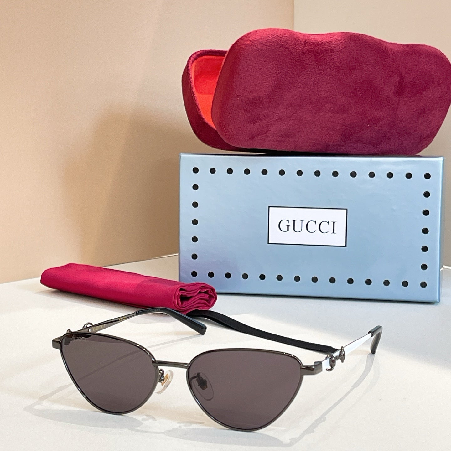 Gucci GG2054O Sunglasses