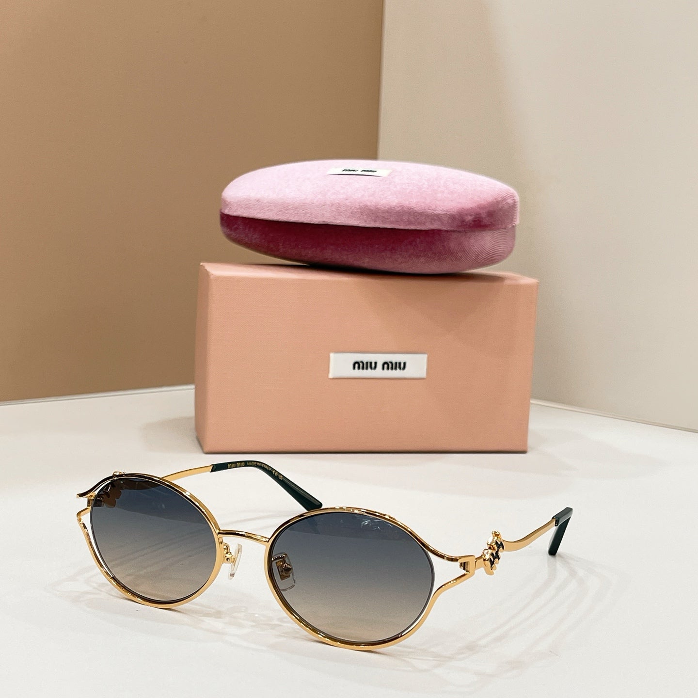Miu Miu SMU 73W Sunglasses