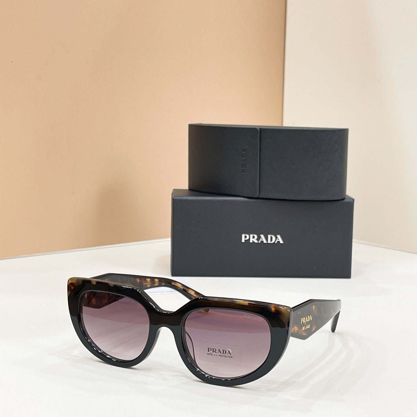 Prada PR D02SF Sunglasses