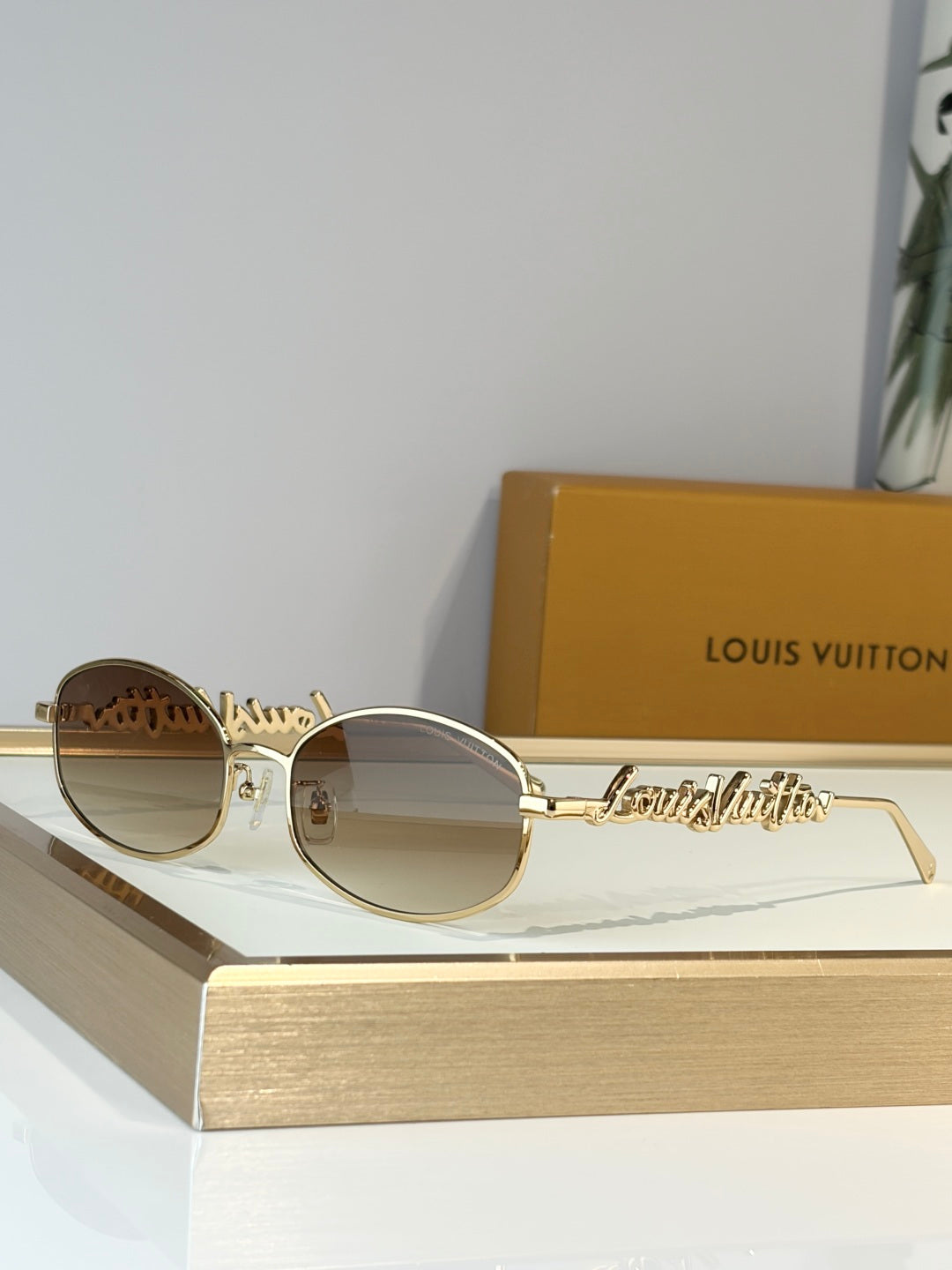 Louis Vuitton Z3193U Sunglasses