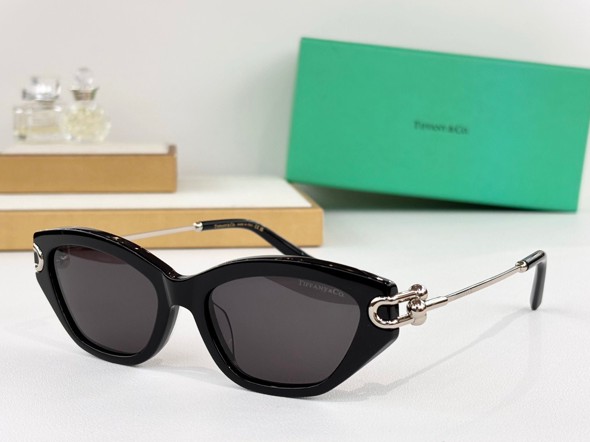Tiffany & Co. OTF4231 Sunglasses