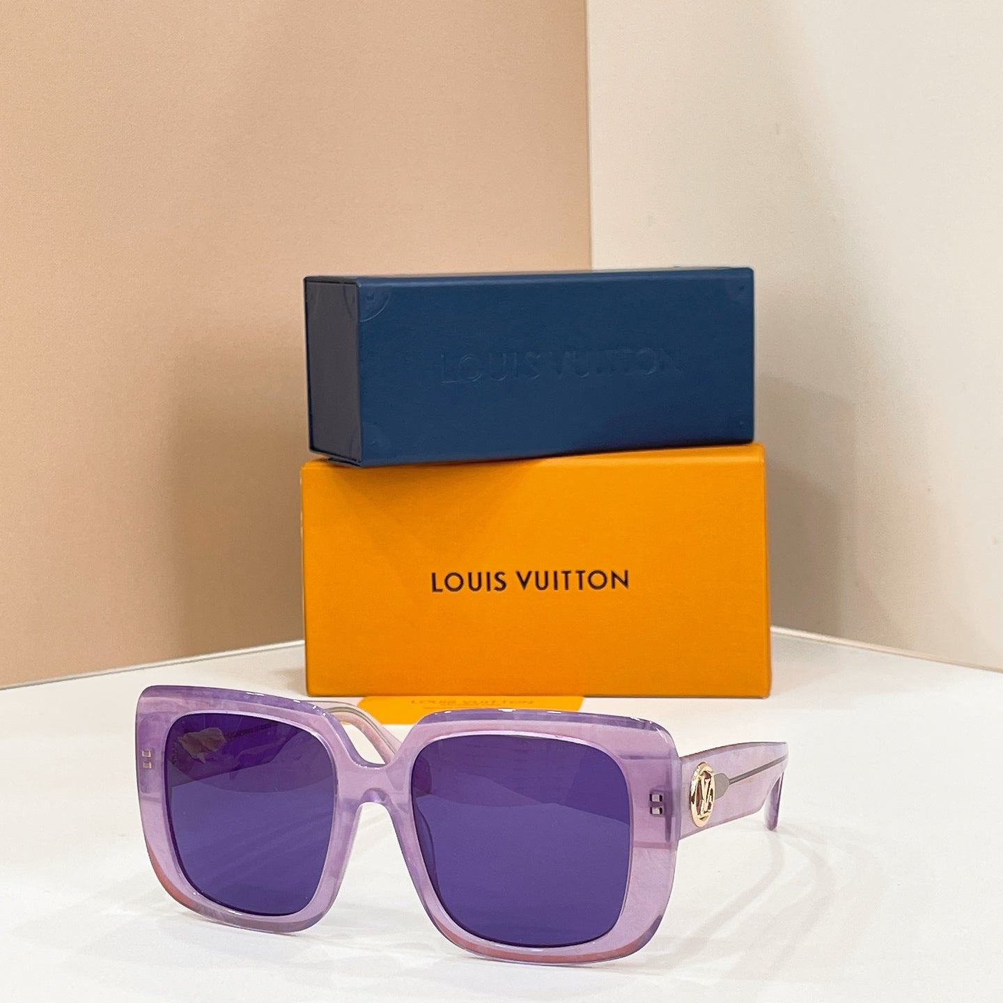 Louis Vuitton Z2592 Eyeglasses