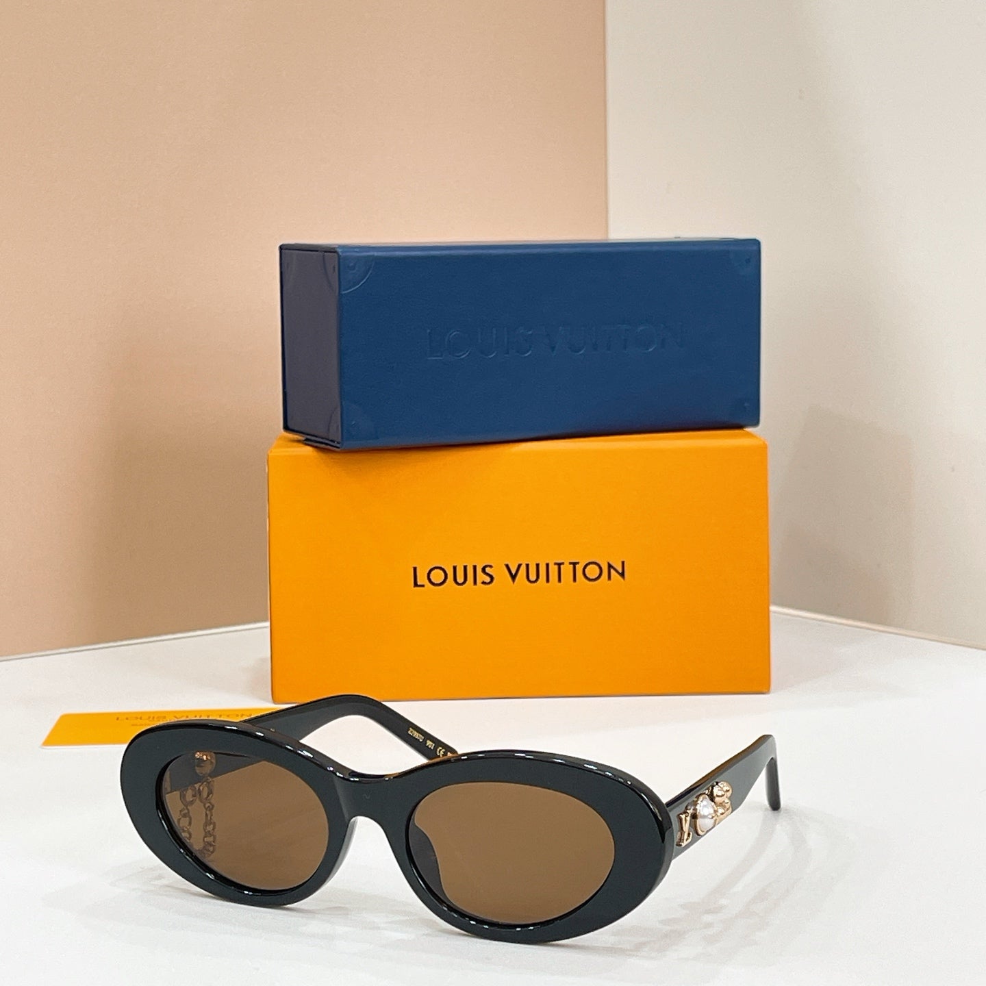 Louis Vuitton Z2987U Sunglasses