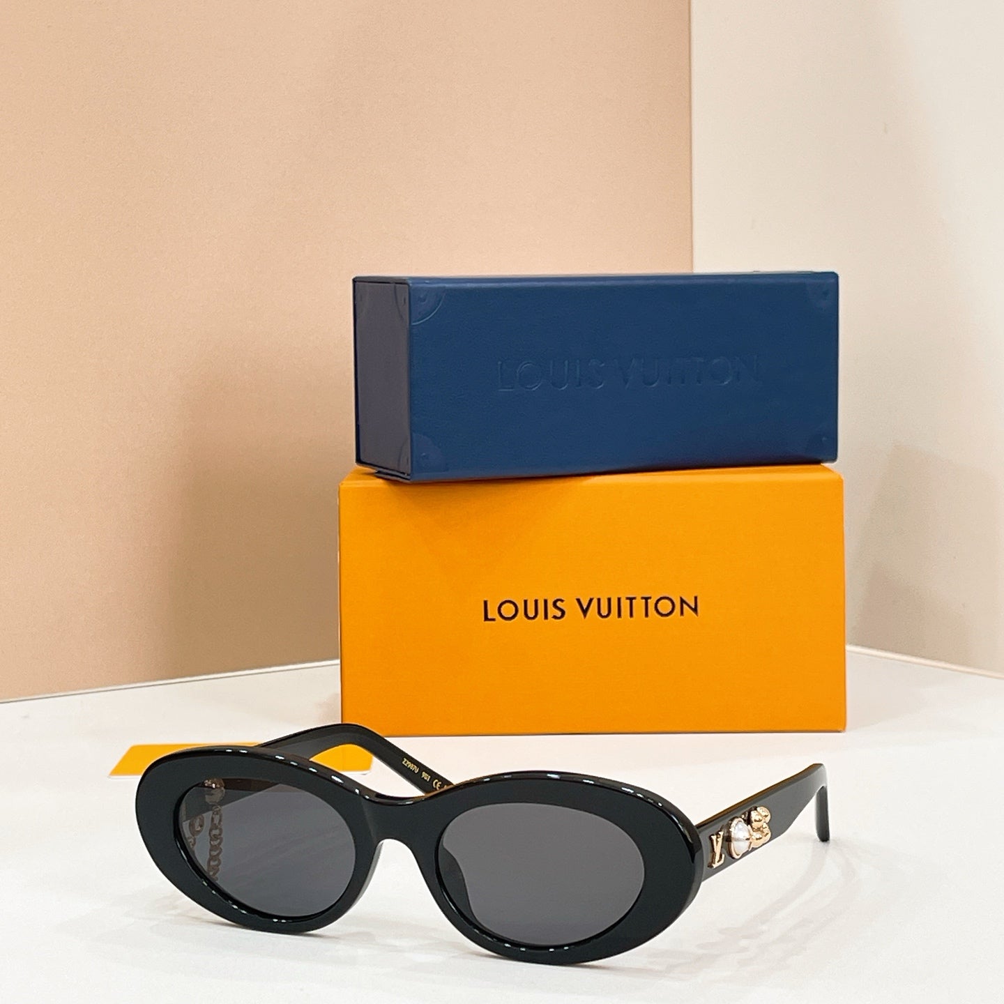 Louis Vuitton Z2987U Sunglasses